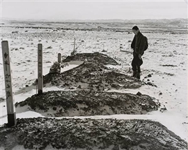 Hansel Mieth, Graves at Hart Mountain, Wyoming Internment Camp