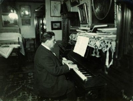Eli Lotar, Piano player