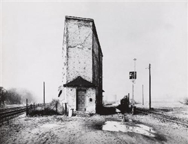 Robert Häusser, OUTSKIRTS