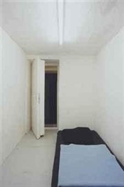 Gregor Schneider, Total Isoliertes Gästezimmer, Rheydt