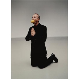 Erwin Wurm, The Artist Begging for Mercy (dedicated to Maurizio)
