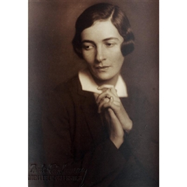 Trude Fleischmann, The actress Ida Roland
