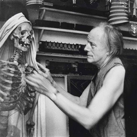 Marcel Broodthaers, Paul Delvaux in his studio