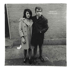 Diane Arbus, Teenage couple on Hudson Street, N.Y.C., 1963