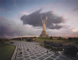Andrew Moore, Motherland, Kiev, 2003