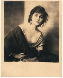 Alfred Cheney Johnston, Florence La Badie