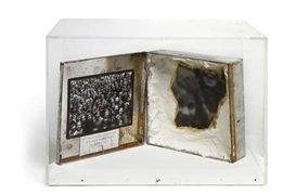 Christian Boltanski, L'ecole de la Grosse Hamburger Strasse en 1938 (Lost Children)