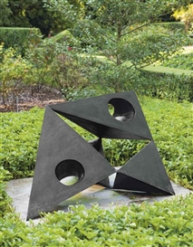 Lynn Chadwick, Pyramids II