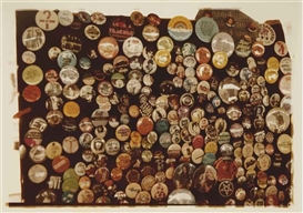 William Eggleston, Sans titre (Boutons)