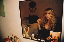 Nan Goldin, JOEY IN MY MIRROR, HORNSTR. BERLIN