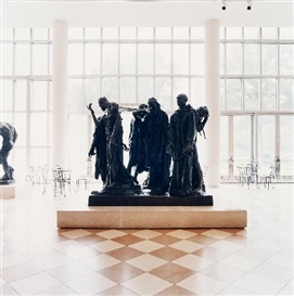 Candida Höfer, THE METROPOLITAN MUSEUM OF ART NEW YORK (FROM THE SERIES: BURGHERS OF CALAIS)