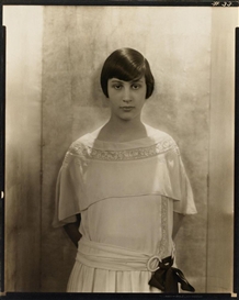 Edward Steichen, Untitled (Fashion photograph for Vanity Fair).