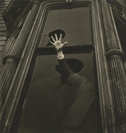 John Gutmann, THE CRY