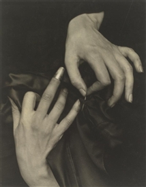 Alfred Stieglitz, GEORGIA OKEEFFE -- HANDS AND THIMBLE