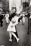 V-J Day Kiss, Times Square, New York 1945