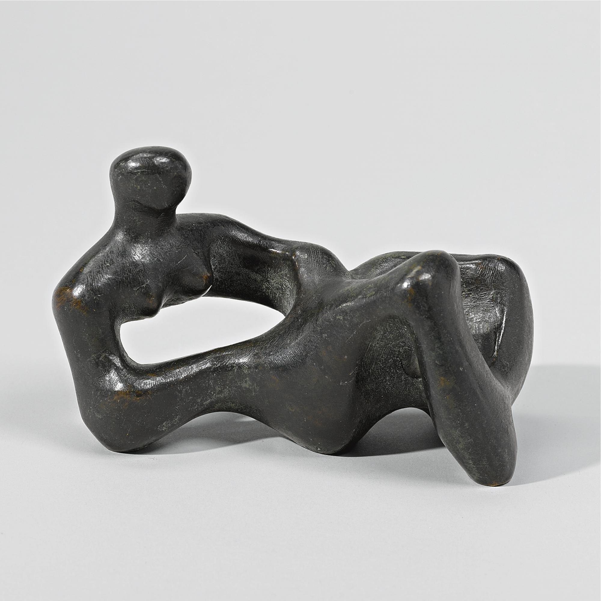 Henry Moore Figure (1938) | MutualArt