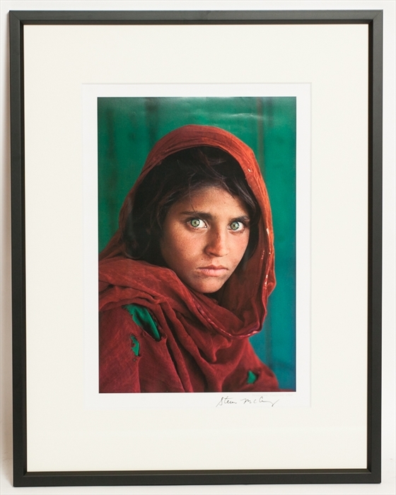 mandig Frosset skadedyr Steve McCurry | AFGHAN GIRL | MutualArt