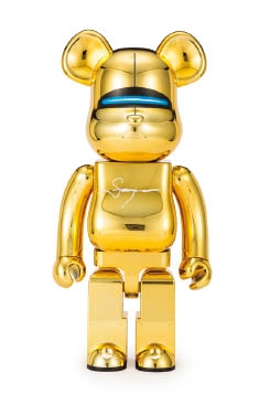 Medicom Toy | Sorayama Sexy Robot Gold Be@rbrick 1000% | MutualArt