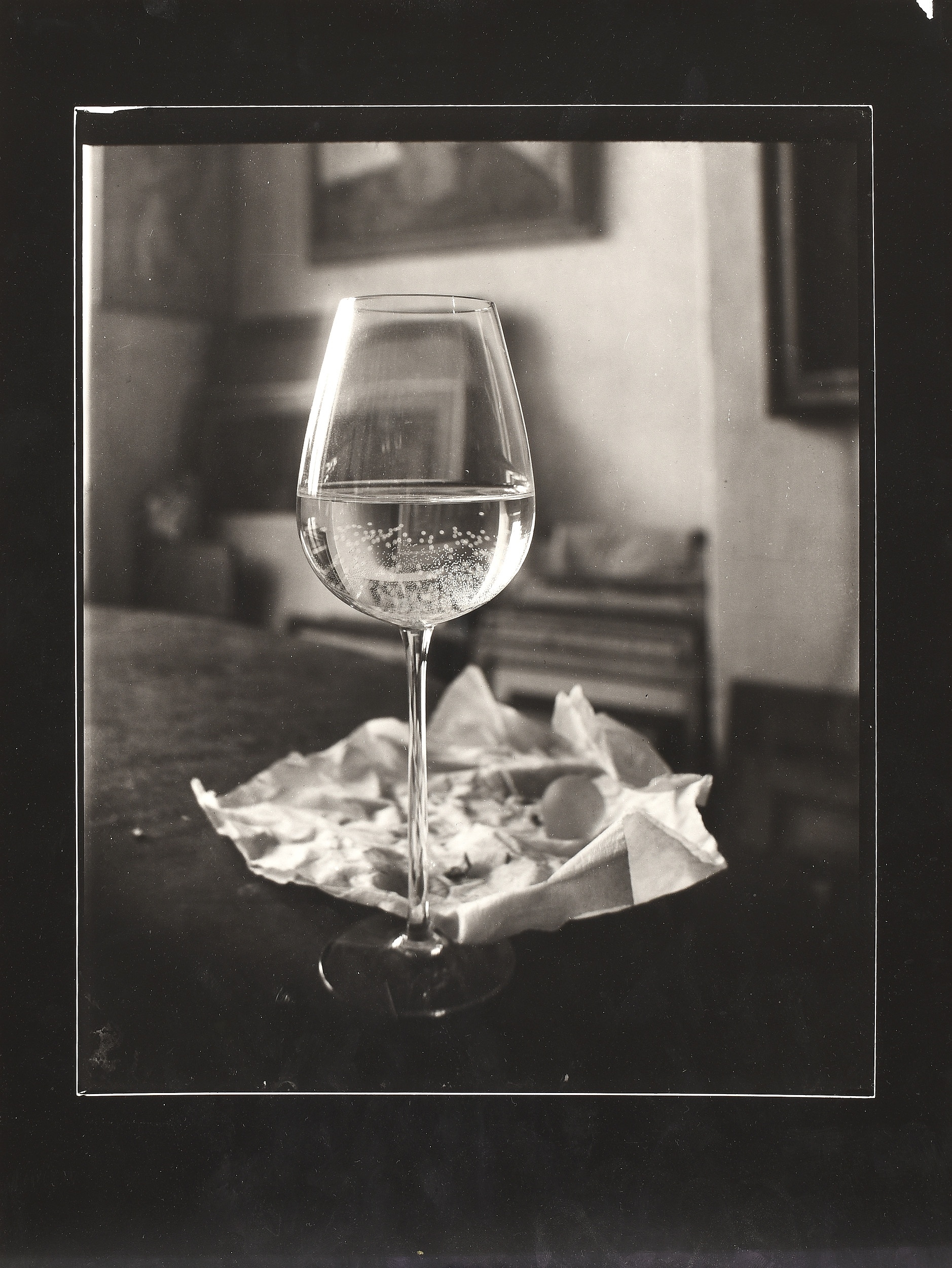 Josef Sudek | ZÁTIŠÍ SE SKLENKOU (1970 - 1981) | MutualArt