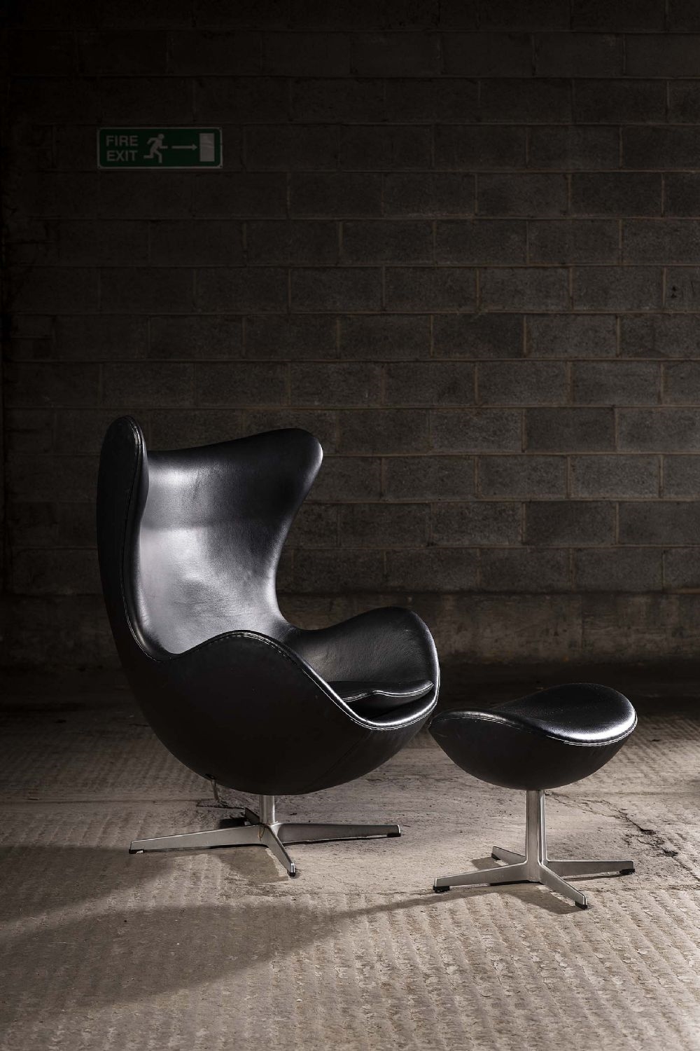 leather egg chair with ottoman on Jacobsen Arne An Egg Chair And Ottoman Mutualart