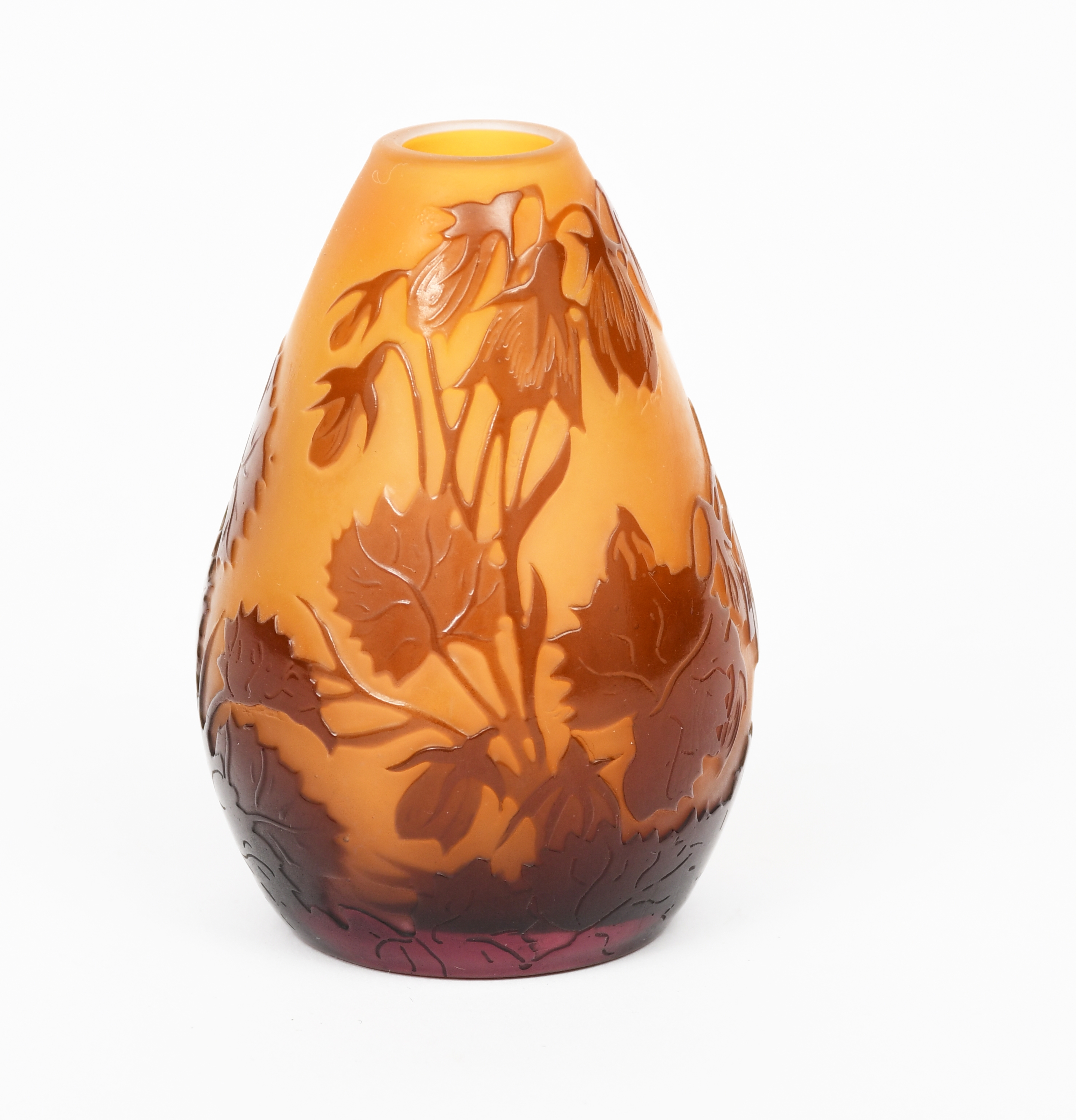 Interpersoonlijk Ontkennen Klas Emile Gallé | A small Art Nouveau Galle cameo glass vase | MutualArt