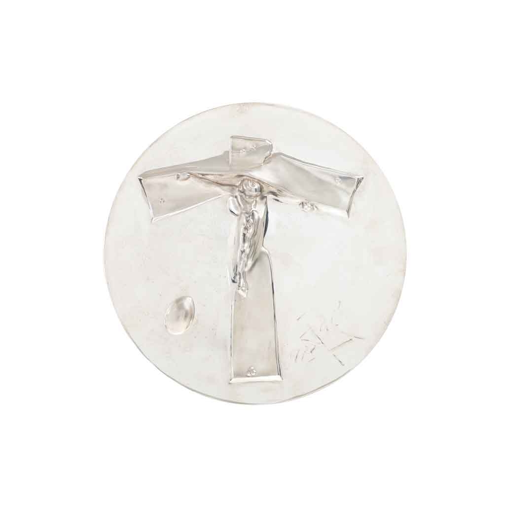 Aparición De Un Rostro Y Un Frutero En La Playa Salvador Dalí | Annual Easter Plate, Easter Christ (1972) | MutualArt