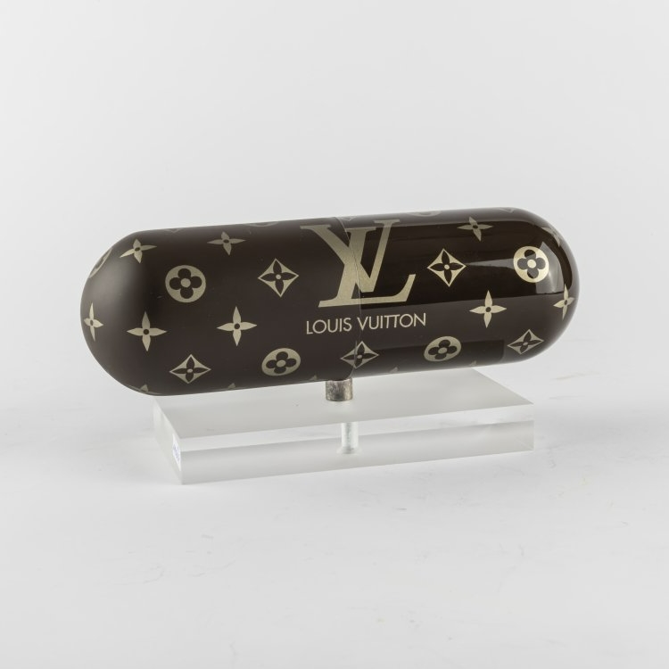 Erik Salin, Pill capsule 'gelule Vuitton' (2021)