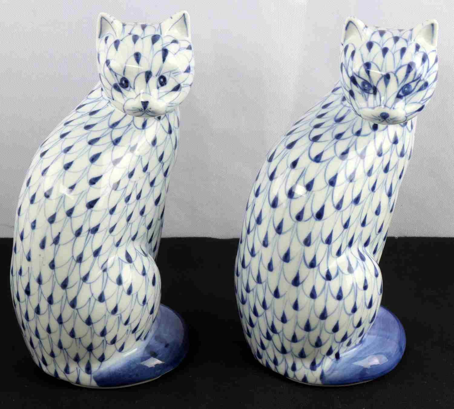 Andrea Sadek, BLUE & WHITE CAT FIGURINE