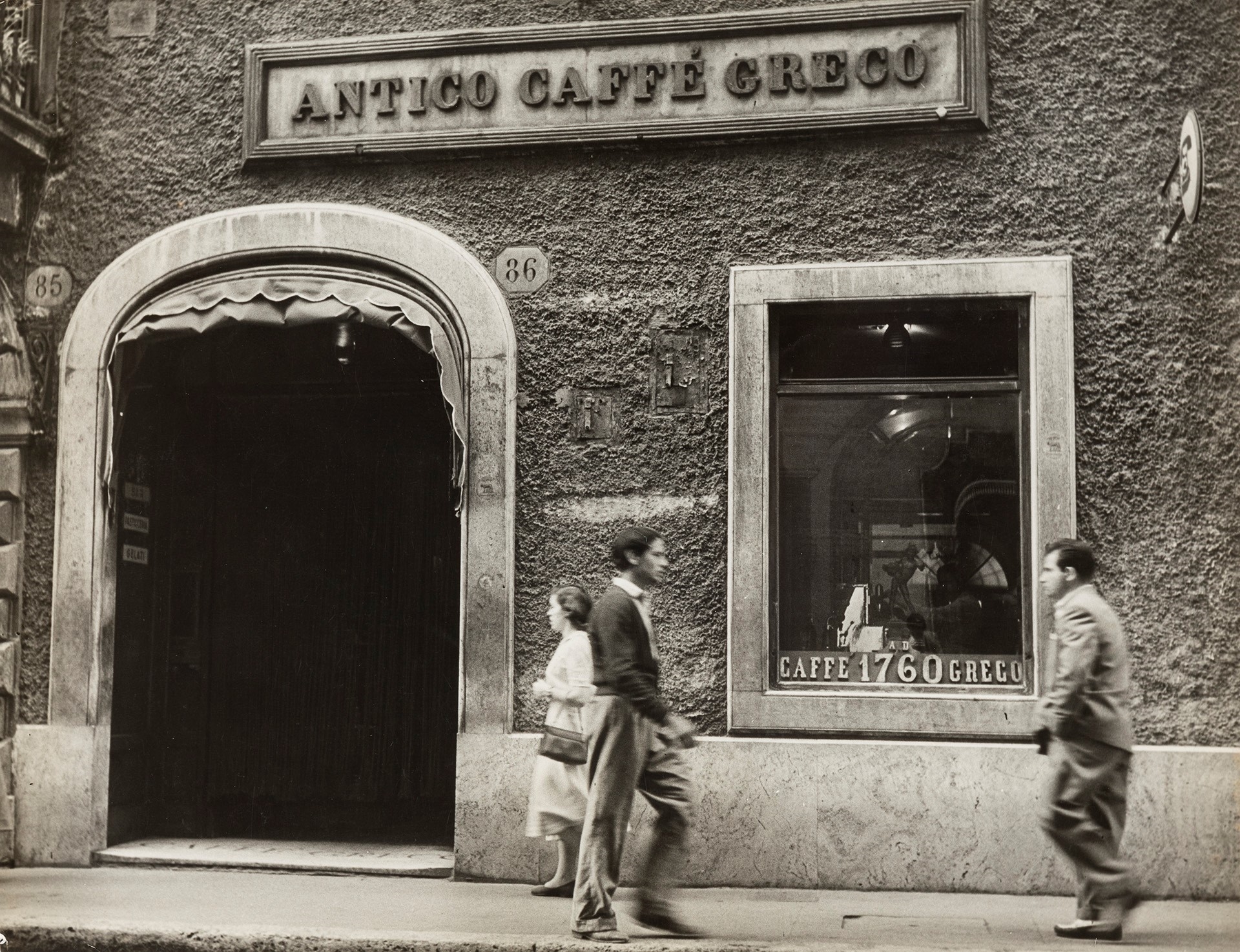 The first Gucci store in Rome 1928.