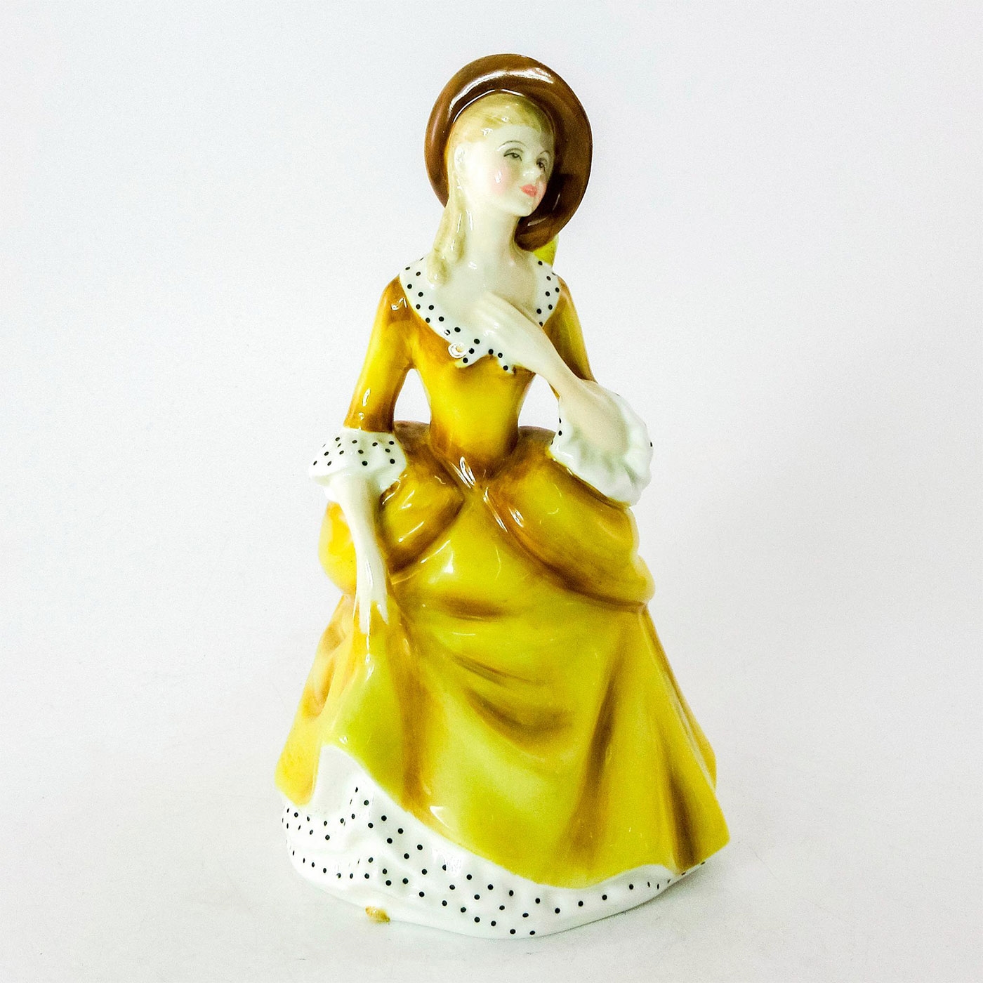 royal doulton figurines yellow dress VTG Porcelain Coraline Victorian Woman Figurine 7 h Home Brand = Royal Doulton Color = Yellow Item Number Royal Doulton and Royal Worcester