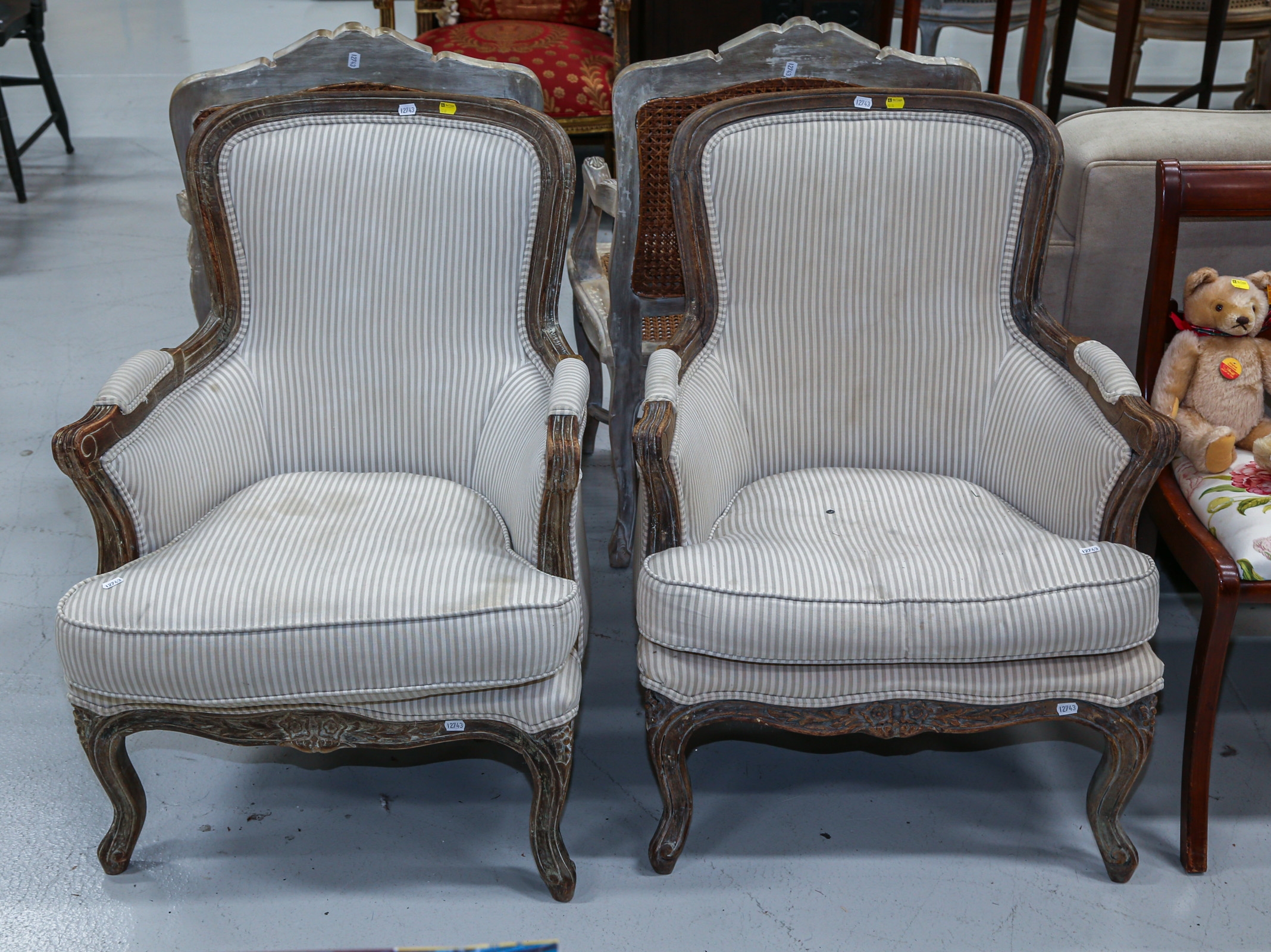 CENTURY FRENCH LOUIS XV STYLE ARM CHAIR