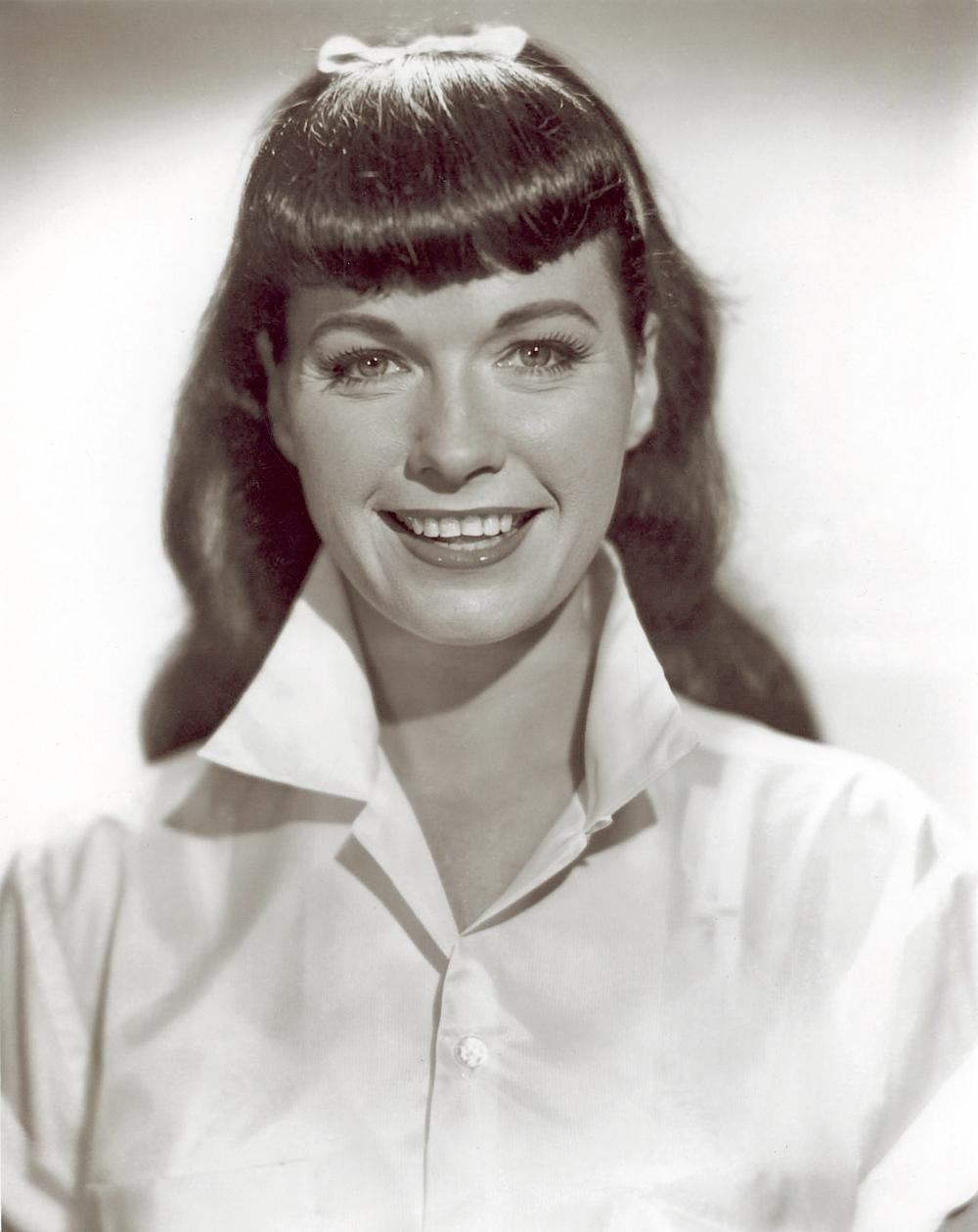 Bunny Yeager | BETTY PAGE Vintage Photo Estate Bunny Yeager