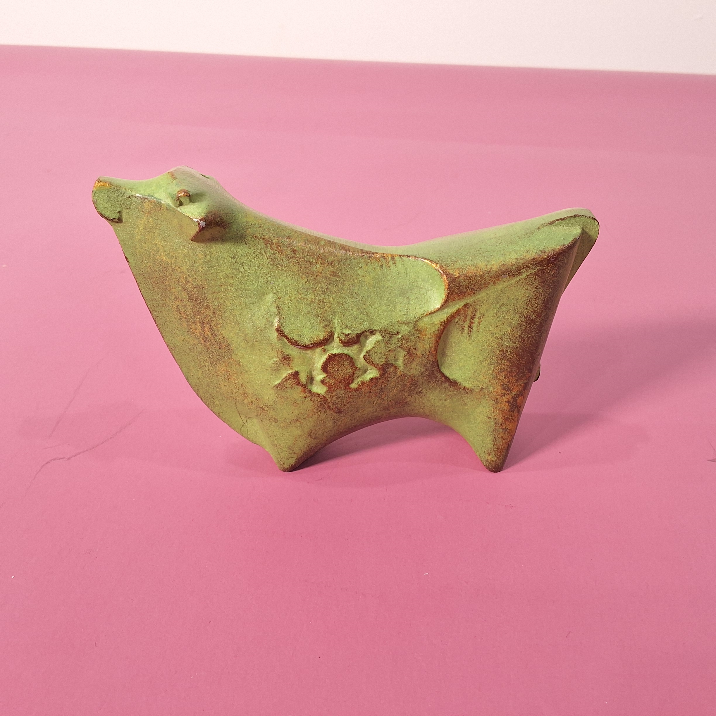 cast-metal-with-verde-and-gold