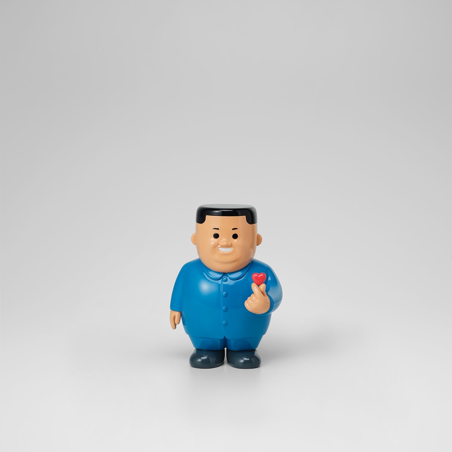 Joan Cornella K-Love ホアンコルネラ Sculpture 