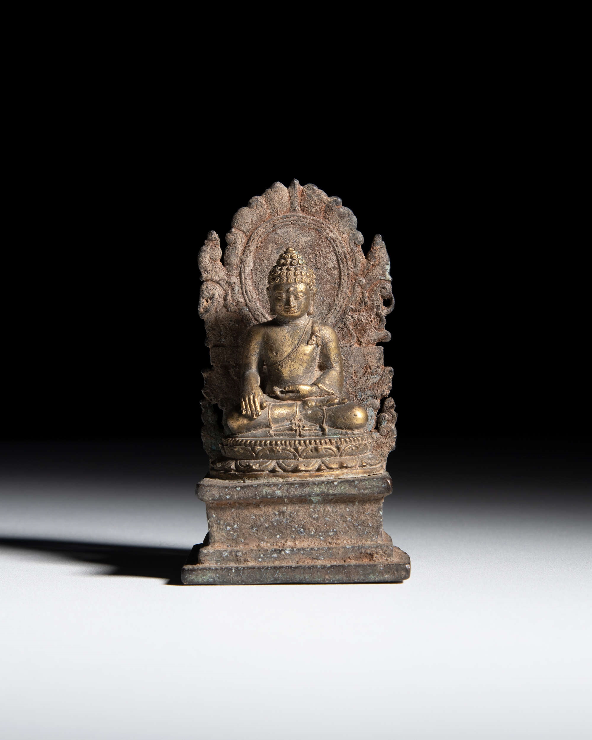 Indonesian School, 9th Century | 印尼爪哇8-9世纪铜鎏金佛像(8th–9th