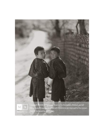 Kenro Izu - Bhutan: Sacred Within 