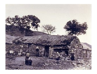 Highland Cottage, Village of Ardnahèrra, Loch Fine, Argyleshire - Thomas Lukis Mansell