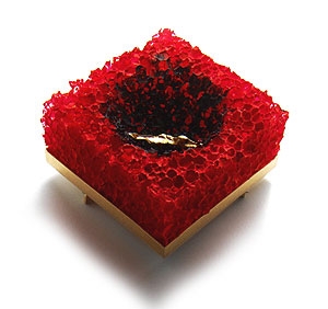 Artwork by Annamaria Zanella, Brooch: Crogiolo