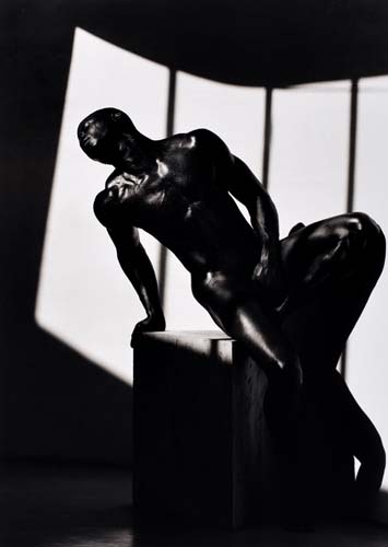 Djimon on a pedestal