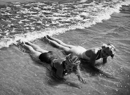 Girls at the Beach by Hein Gorny, Early 1930s