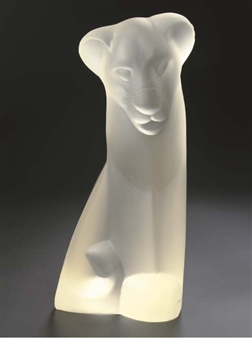 A SATINATED GLASS FIGURE OF A LION CUB - Lucienne Bloch