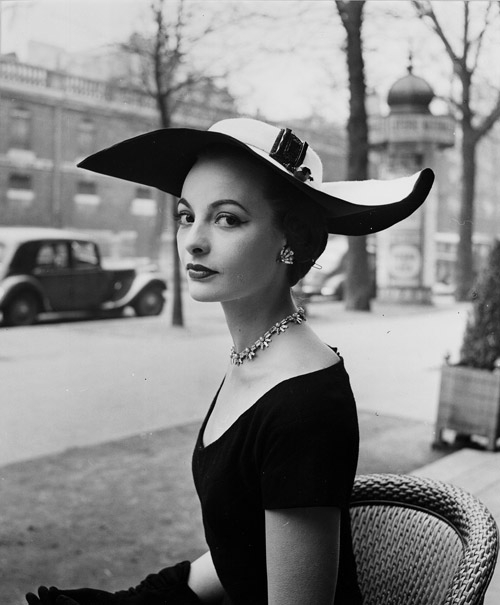 Fashion Photo (Jean Dessès, Paris) by Regina Relang, 1952