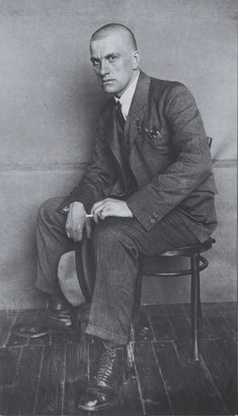 Aleksandr Mikhaylovich Rodchenko | Poet Vladimir Mayakovsky (1924 ...