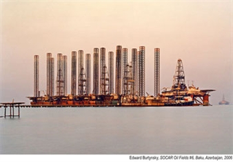 Edward Burtynsky: Oil - Hasted Kraeutler