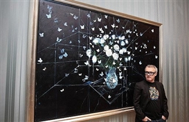 British critics lash 'amateurish' Hirst paintings