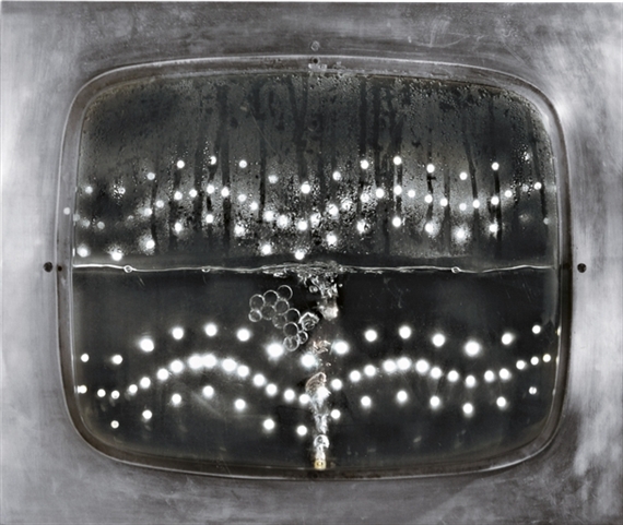 Televisor hidraulizado 1 by Gyula Kosice, 1956
