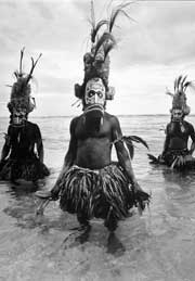 Where Masks Still Dance: New Guinea - The Bowers Museum of Cultural Art