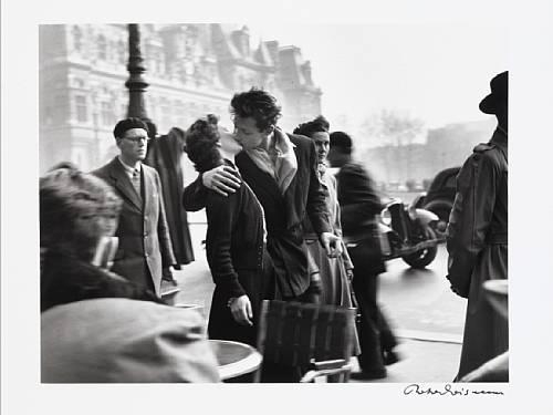 Le baiser de l'hotel de ville, 1950 by Robert Doisneau, 1950