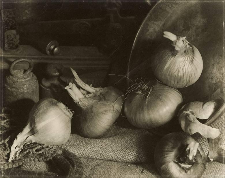 Artwork by Willy Boeckstyns, STILLEVEN, Made of Gelatin silver print on Gavalux-paper.