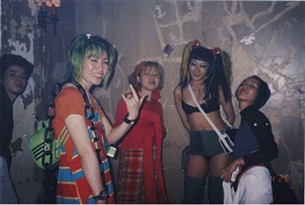 The Young Japanese in East Village (13) - Nikki S. Lee